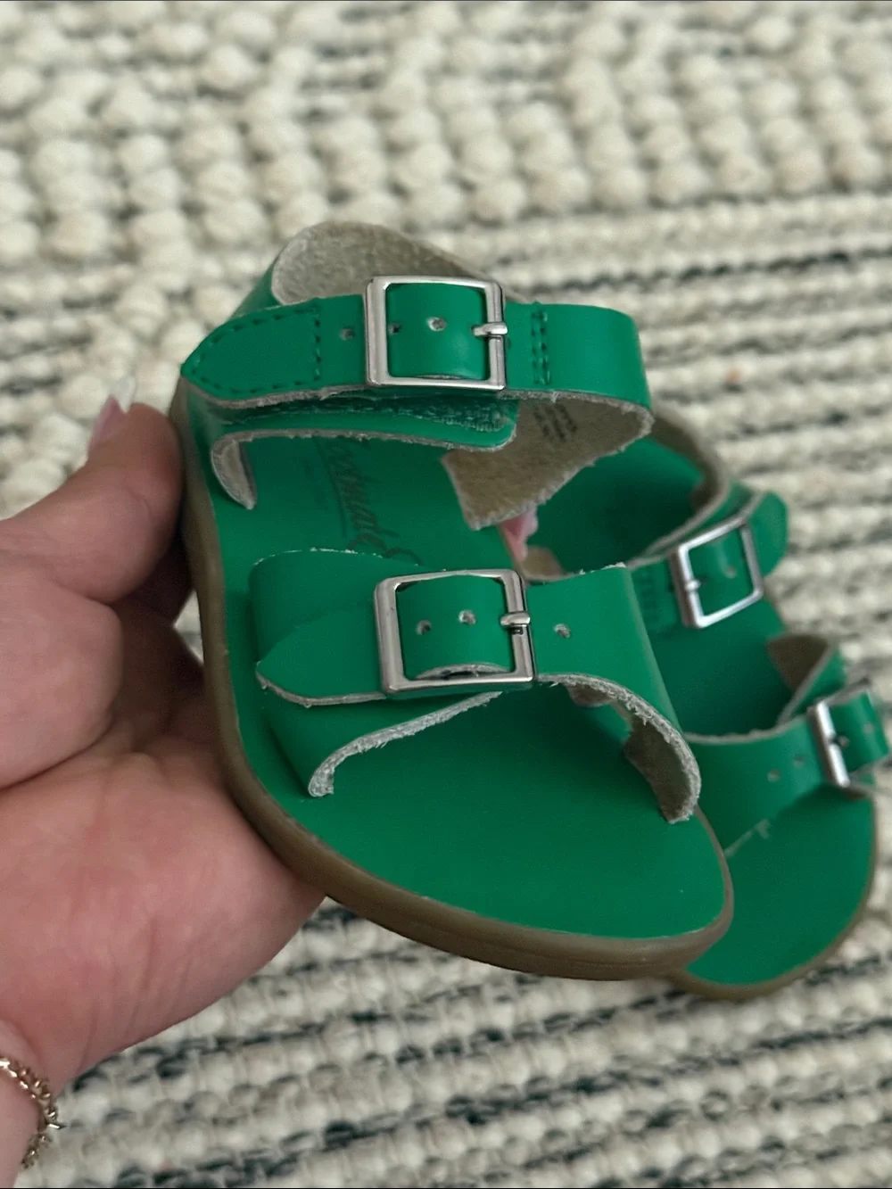 Kelly Green Footmates Leather Sandals size 5